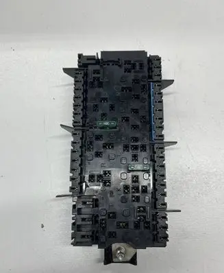 Mercedes-Benz ML W166 Fuse module A1669063801