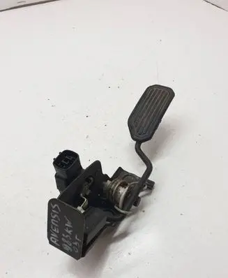 Toyota Avensis T250 Accelerator throttle pedal 8928135020 983003020