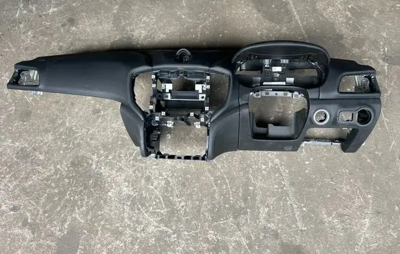 Maserati Ghibli Dashboard 