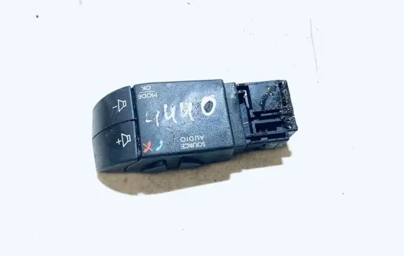 Multifunctional control switch/knob