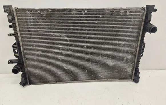 Volvo V60 Coolant radiator 31368361