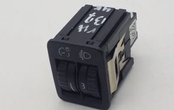 Volkswagen PASSAT B7 Headlight level height control switch 3AA941333
