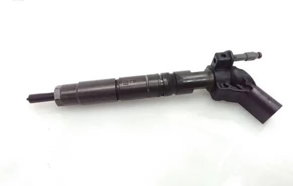 Mercedes-Benz S W221 Fuel injector 0445116026 A6420701187