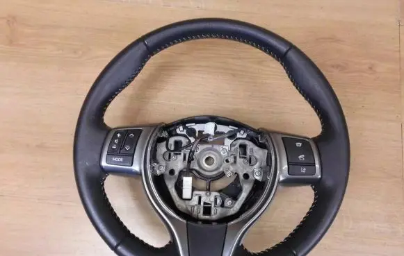 Toyota Yaris Steering wheel 451000D490