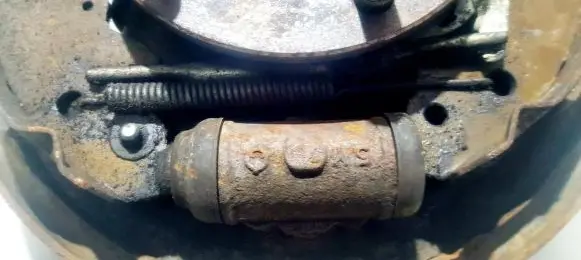Suzuki Grand Vitara II Handbrake/parking brake pads 