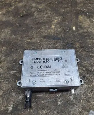 Mercedes-Benz C W203 Aerial antenna amplifier 2038201785