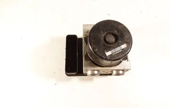 Volvo V70 ABS Pump 30681619