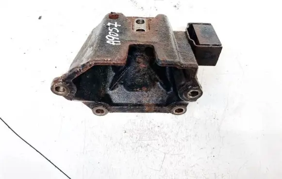 KIA Optima Engine mounting bracket