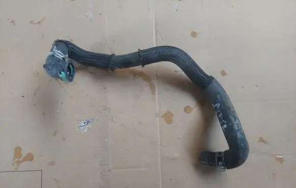 Toyota Auris E180 Engine coolant pipe/hose