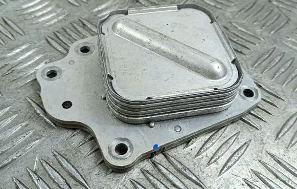 Engine oil radiator