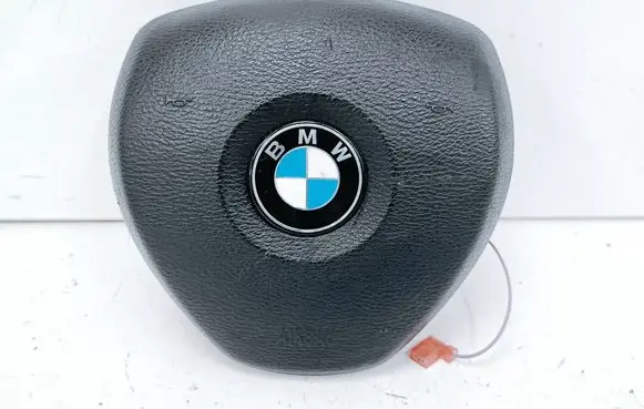 Steering wheel airbag