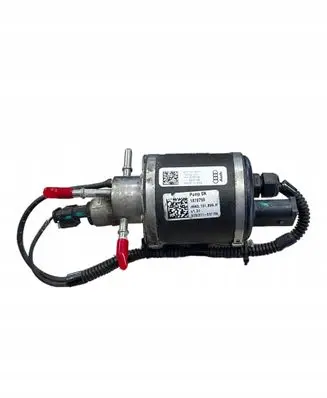 Audi A4 S4 B8 8K Fuel injection high pressure pump 8K0131899H