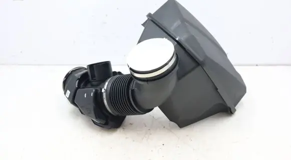 BMW 4 G22 G23 G24 G26 Intake resonator 9896464 18026310