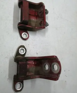 Nissan Pulsar Rear door hinge set 