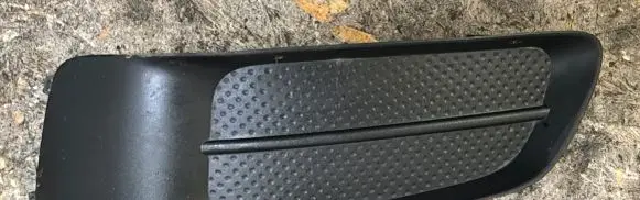 Toyota Corolla Verso E121 Front bumper lower grill