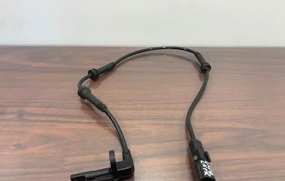 Renault Clio IV ABS brake wheel speed sensor 479101995R