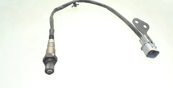 Hyundai Tucson TL Lambda probe sensor 392102B375 9025030204