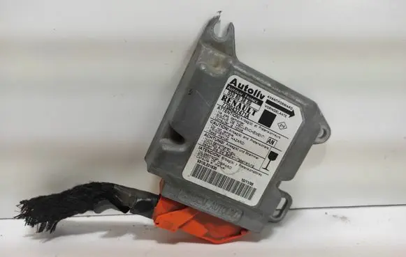 Renault Scenic I Airbag control unit/module 7700437471A 9313LE01835 550803600
