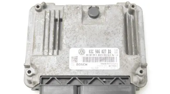 Volkswagen Touran II Engine control unit/module 03C906027BQ