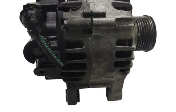 Opel Corsa F Generator/alternator 9835689480