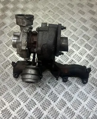 Volkswagen PASSAT B5.5 Turbo 038145702G