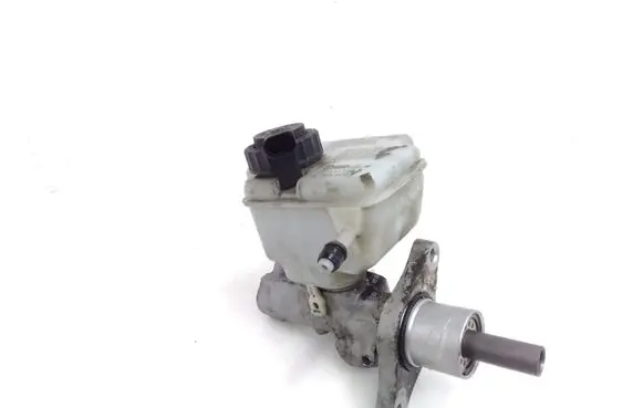 Volkswagen Caddy Master brake cylinder 1K1611301D
