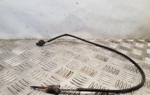 BMW 3 F30 F35 F31 Oil temperature sensor 8514929 022656003001