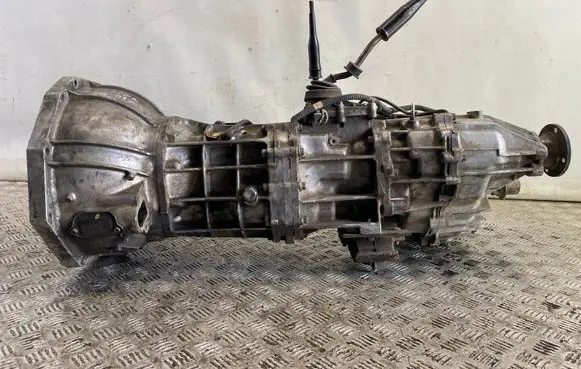 Isuzu Trooper Manual 5 speed gearbox 8973283560