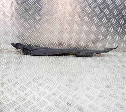 Fender end trim