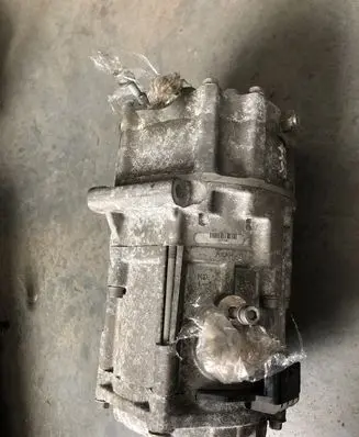 BMW 7 F01 F02 F03 F04 Air conditioning (A/C) compressor (pump) 9227508 AKAH19D629AD 00001940