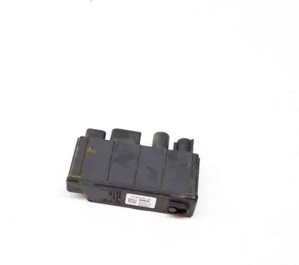 BMW 2 F22 F23 Current control relay 8647255 P00115882