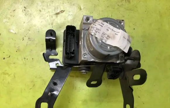Renault Megane IV ABS Pump 476604349R 41641700334