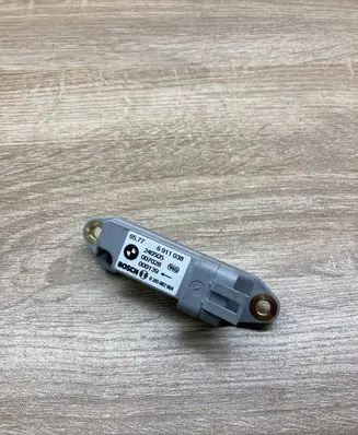 BMW 3 E46 Airbag deployment crash/impact sensor 6911038 0285002064