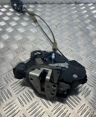Honda CR-V Front door lock 72151T1GE001B 41114019810