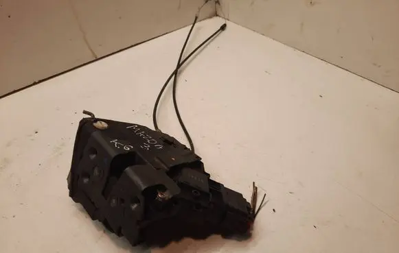 Mazda 3 I Rear door lock 1452169 014521701