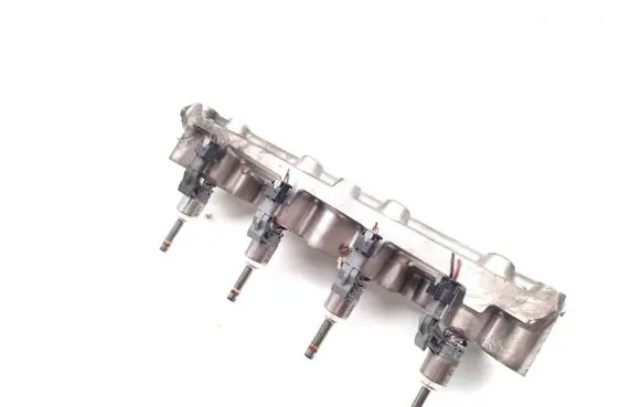 Volkswagen Tiguan Fuel injectors set 03C906036M