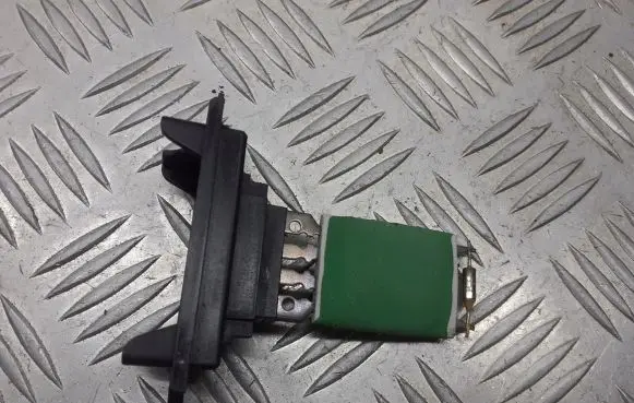 Citroen C2 Heater blower fan relay 