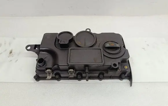 Volkswagen PASSAT B6 Rocker cam cover 03G103475C