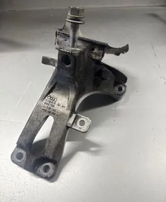 Audi A5 Sportback 8TA Engine mounting bracket 4G0199308K 00057325 A1S19C1I3