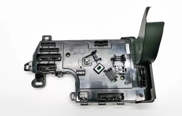 Tesla Model 3 Comfort/convenience module 1100340-90-H