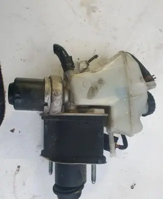 Master brake cylinder