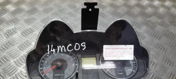Mitsubishi Colt Speedometer (instrument cluster) 8100B082