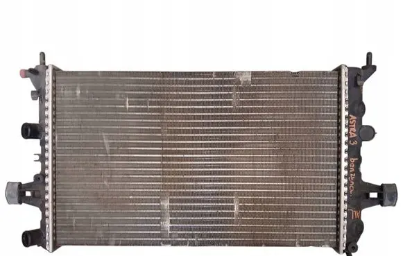 Opel Astra G Coolant radiator 13150402