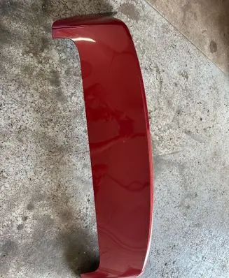 Tailgate/trunk spoiler