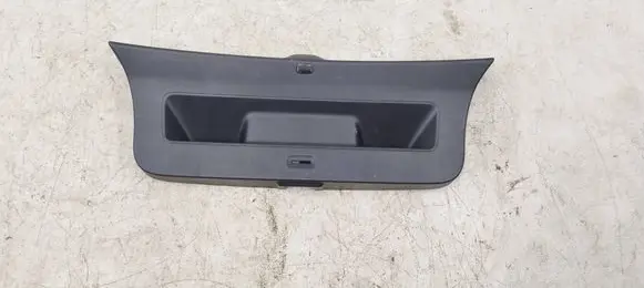 Volkswagen Polo V 6R Tailgate trim 6R6867601A 634200000