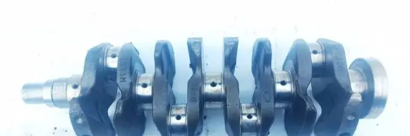 Nissan Primera Crankshaft 67J40