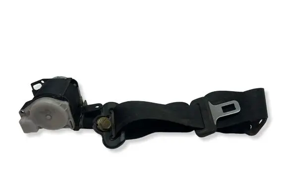 Mitsubishi Pajero Rear seatbelt N1527