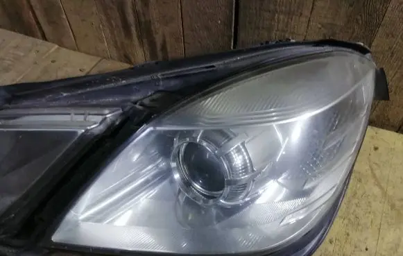 Mercedes-Benz E W212 Headlight/headlamp A2128208361 1LL01080003