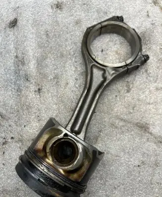 Audi A6 S6 C6 4F Piston 059AA