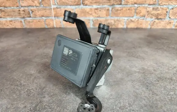 BMW 1 F20 F21 ABS Pump 6875559